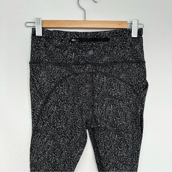 Athleta Lightning Static 7/8 Leggings Black White High Waisted Size Small Women - Picture 6 of 10